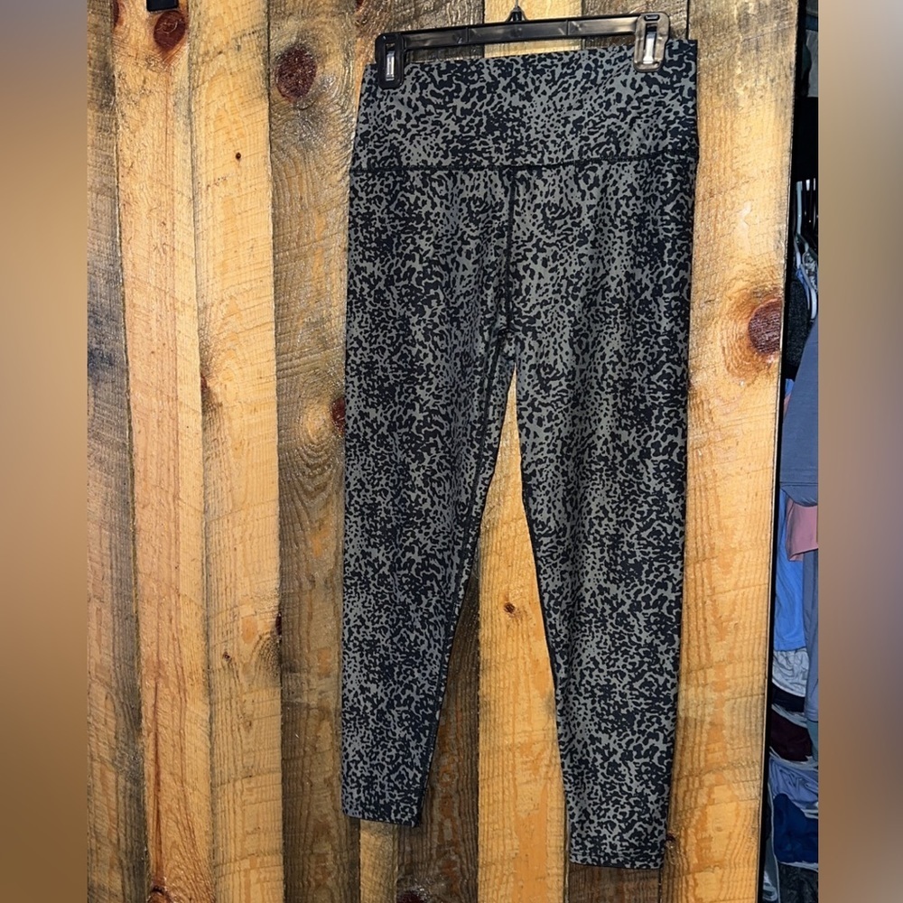 Stylish leggings